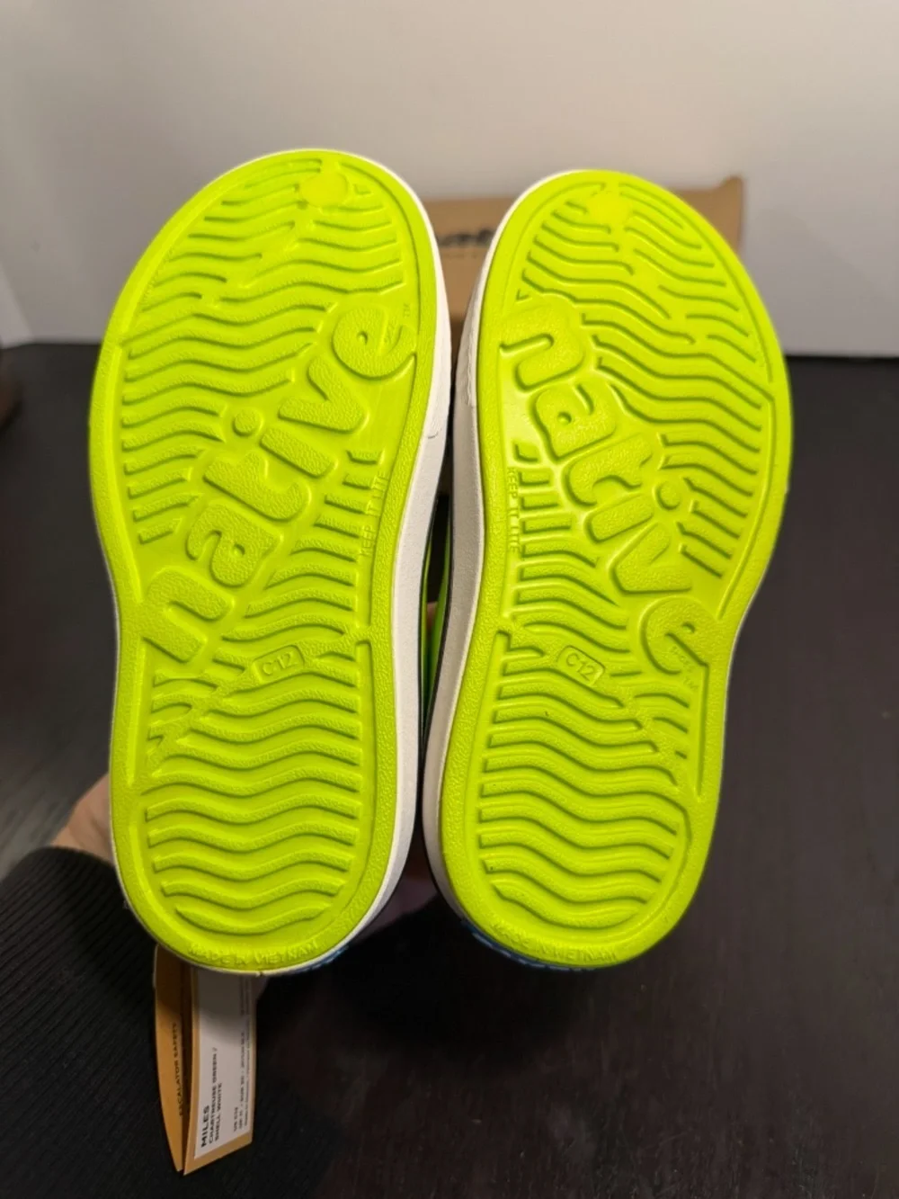 Native Miles Slip On Shoes Chartreuse/Shell White Little Kids/Toddler C12